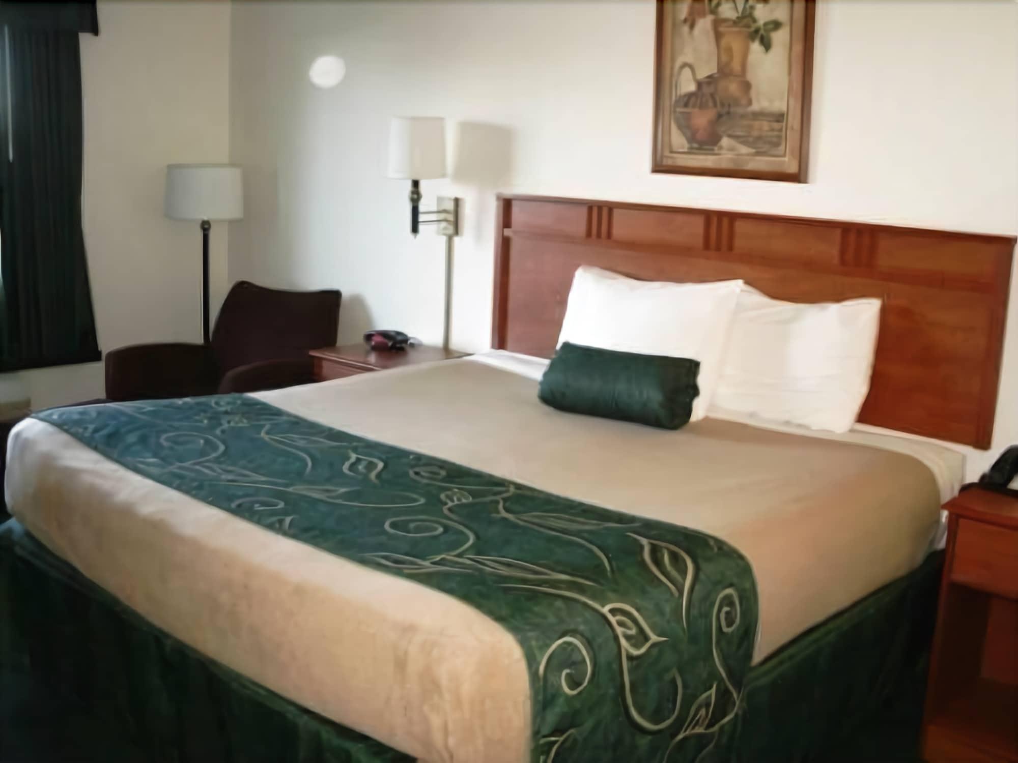 Travelodge By Wyndham Clinton Valley West Court 部屋 写真
